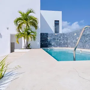 Arkana 9 By Grupo Amber **** Playa del Carmen