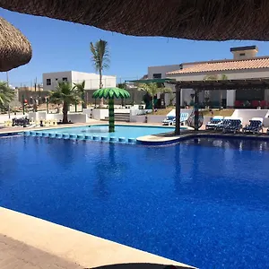 https://azulmarino-playacerritos-piscina-privada-casa.mazatlan-hotels.com