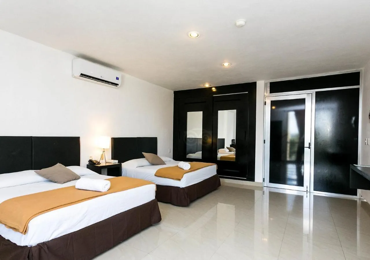 Hotel Sunrise 42 Suites By Holiday In Playa Playa del Carmen
